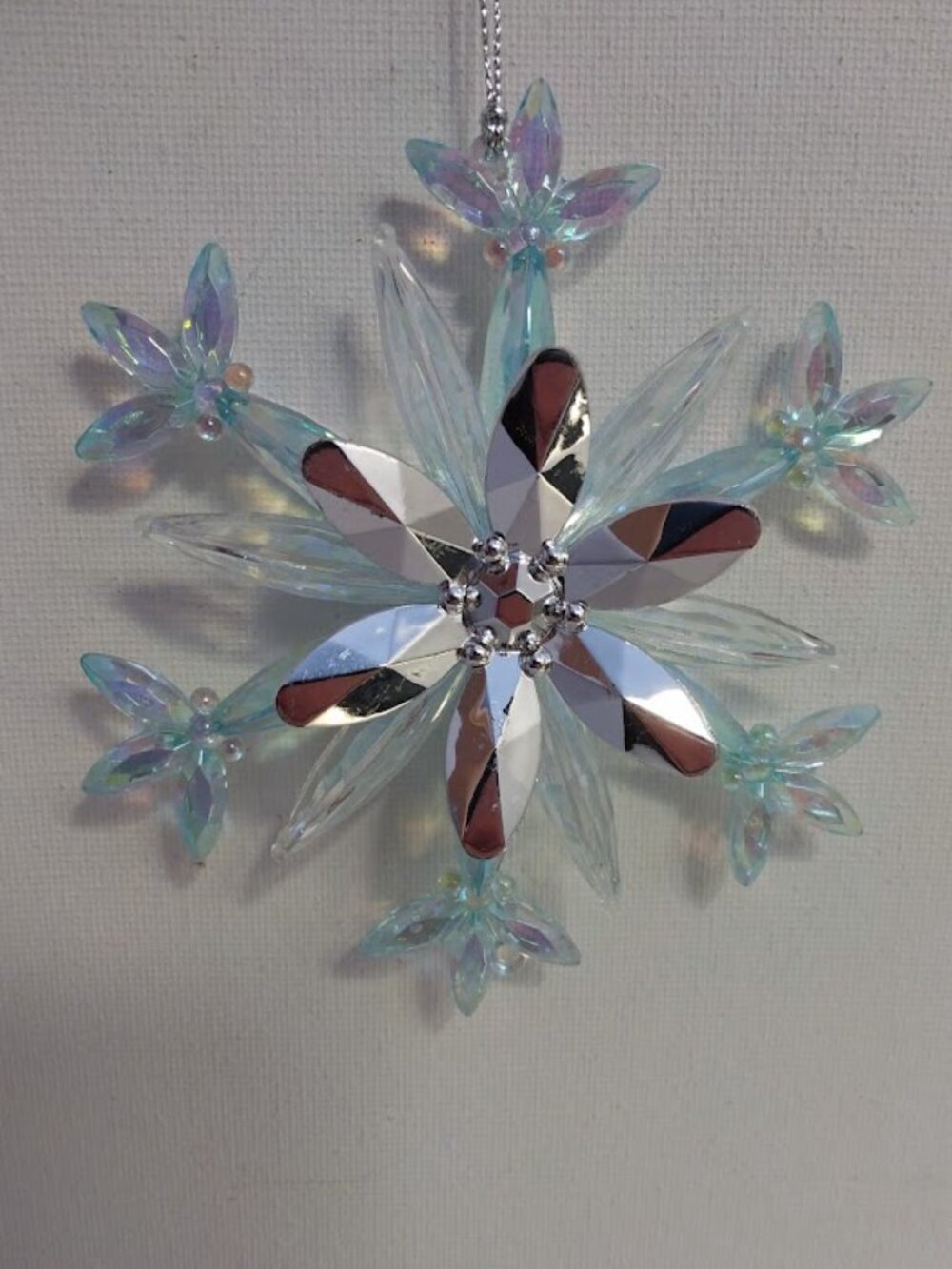 Bath & Body Works Crystal Snowflake Candle Topper Magnetic Ornament For 3-Wick - Picture 6 of 7